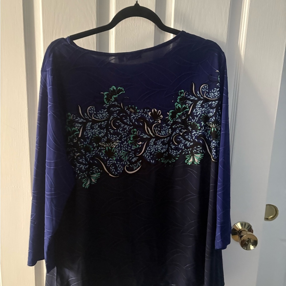 Croft & Barrow Blue and Black Patterned Blouse - Picture 4 of 8